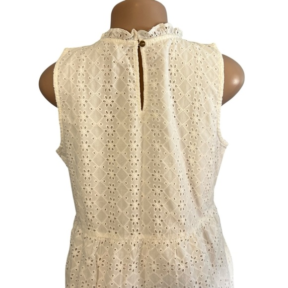 3/$30 🍂 Loft White Eyelet Sleeveless Swing Dress - Picture 11 of 11